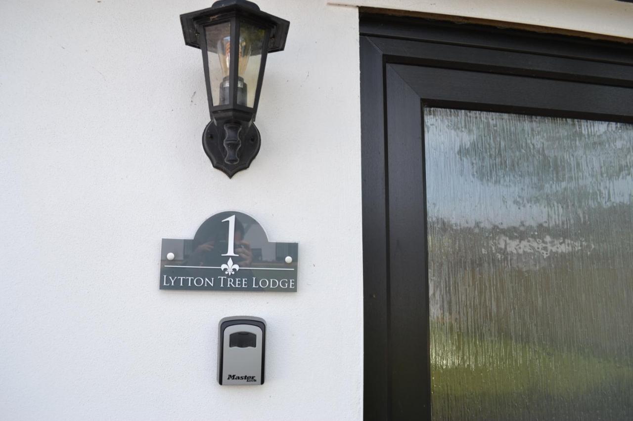 Reydon Number 1 Lytton Tree Lodge מראה חיצוני תמונה